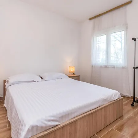 Holiday home 2 Bedroom Stunning In