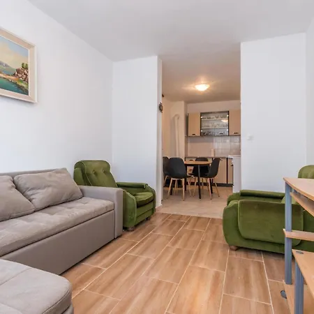 Holiday home 2 Bedroom Stunning In