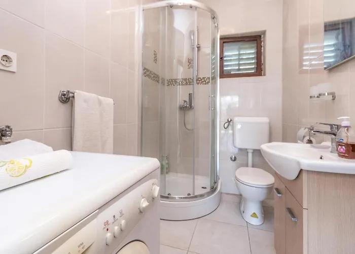 度假居 2 Bedroom Stunning In *