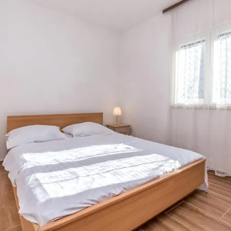 Ferienhaus Awesome In With Wifi *