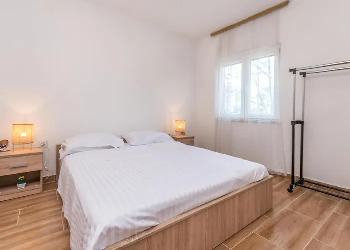 בית נופש 2 Bedroom Stunning In